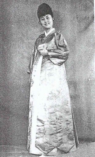 <Fig. 28>
